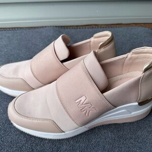 Michael Kors Felix Trainer size 8 soft pink worn a couple times